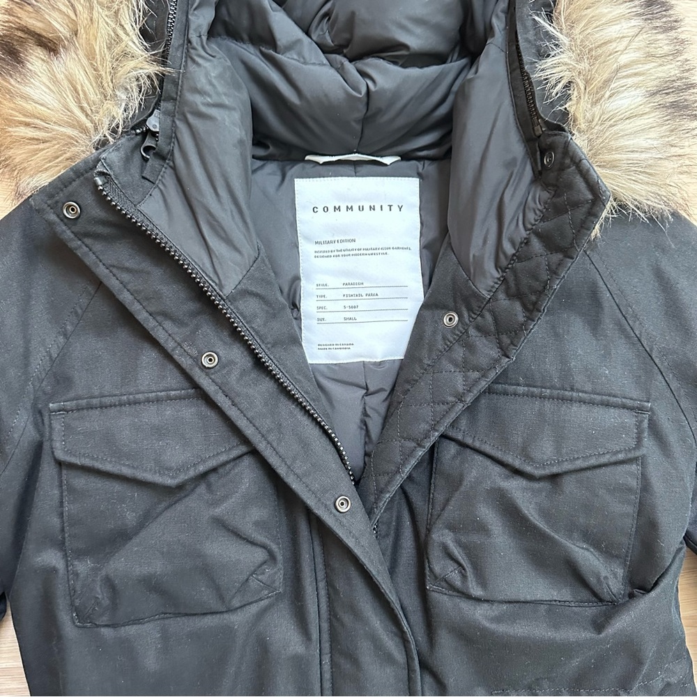 ARITZIA - COMMUNITY - PARADIGM PARKA - BLACK - SIZE SMALL - GREAT CONDITION - Picture 11 of 16